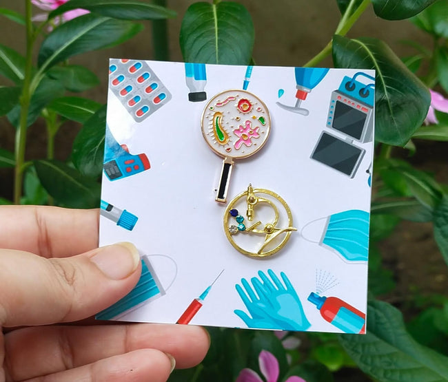 Microbial brooch